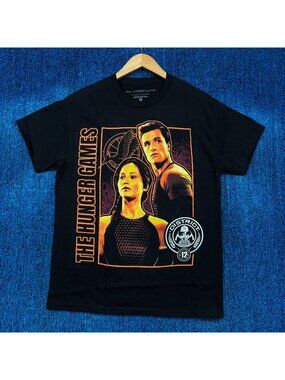 The Hunger Games “District 12” Graphic T-Shirt Size Medium